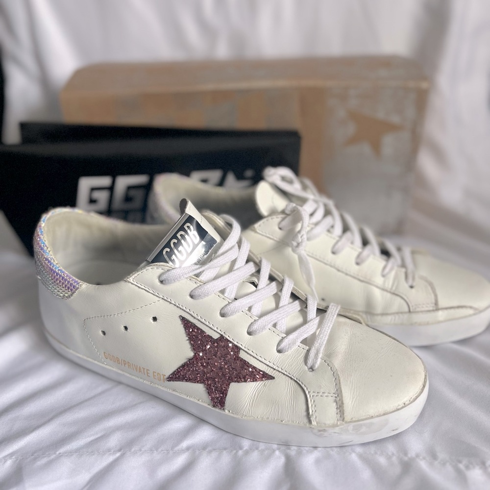 Golden Goose Superstar White w/ Pink Star, 38